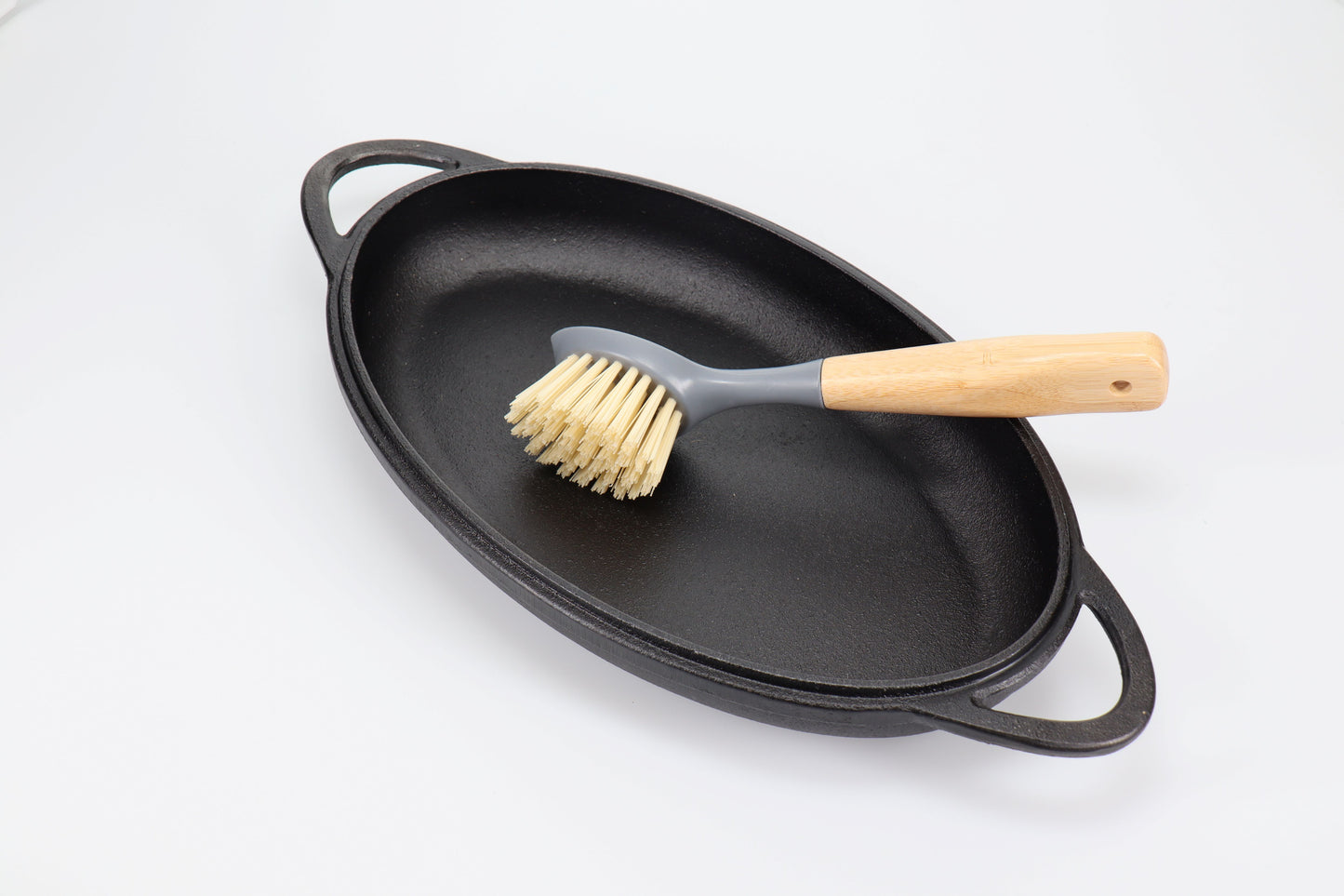 Eco Basics Cast Iron Brush