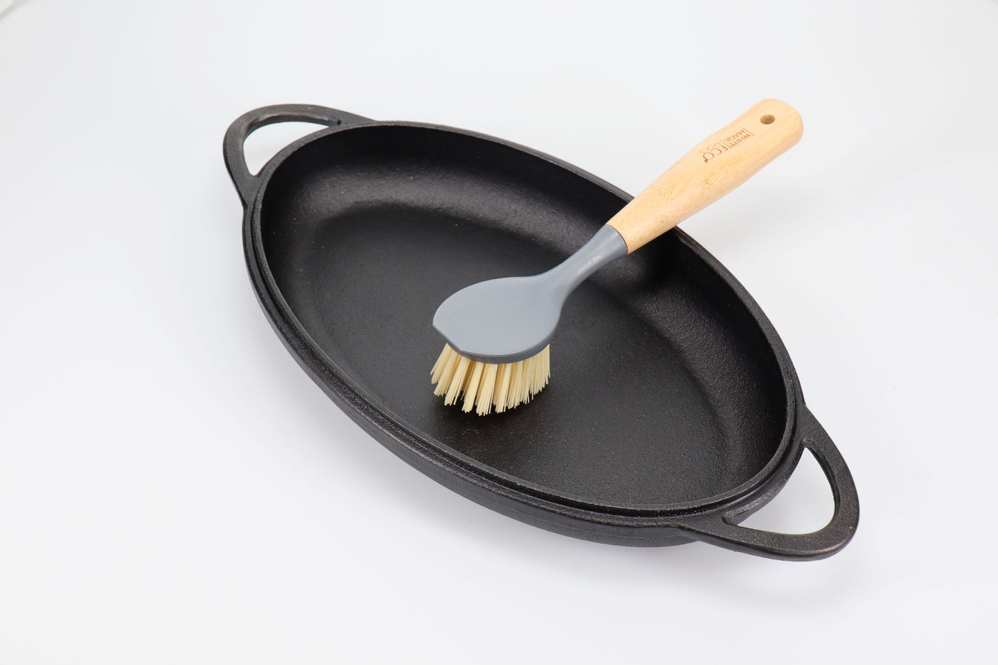 Eco Basics Cast Iron Brush